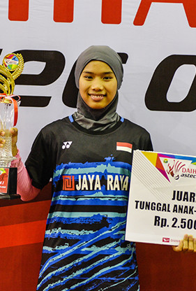 Natiqotul Wardah Fil Karomah from Jaya Raya (U13 Single Female Winner)