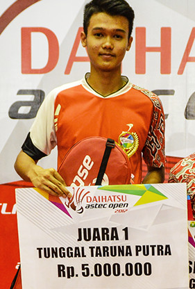 Christian Adinata from Tangkas Intiland (U19 Single Male Winner)